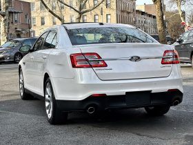 2016 Ford Taurus