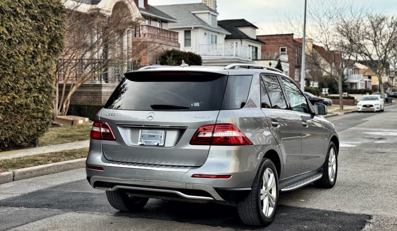 2012 Mercedes-Benz M-Class ML 350 full