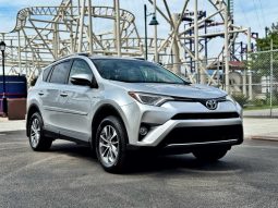 2016 Toyota RAV4 HYBRID XLE full